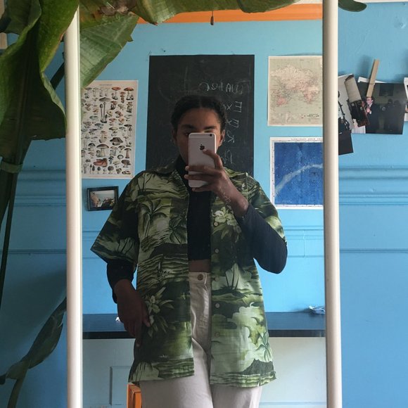 Hawaiian Shirt - Picture 2 of 3